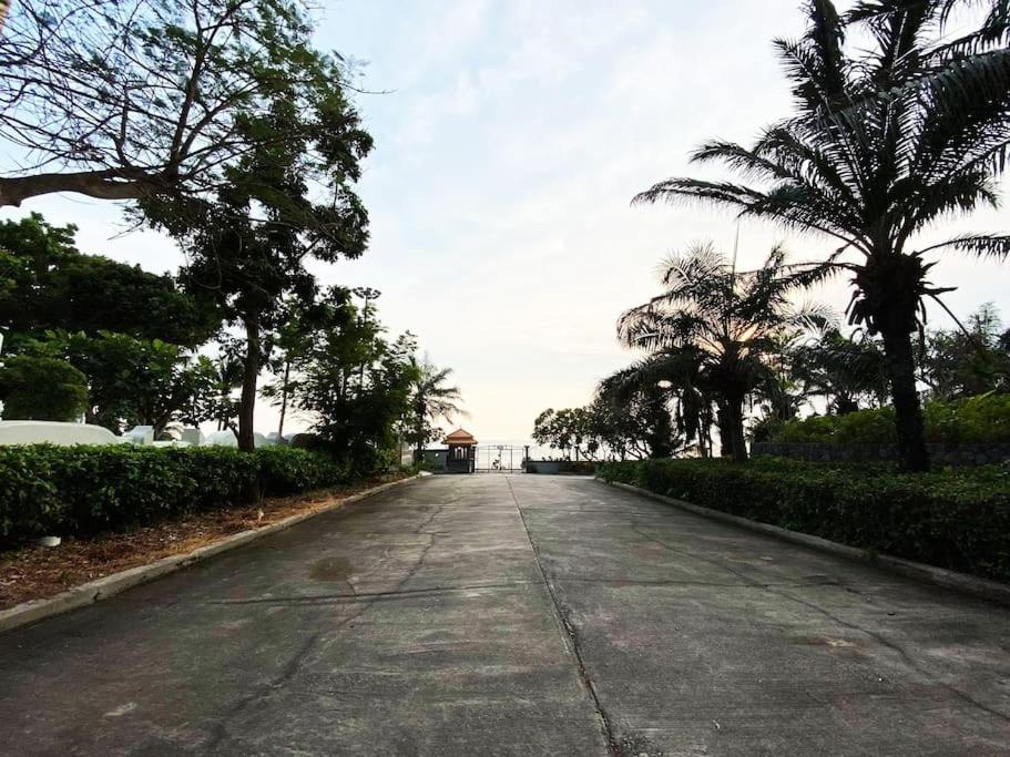 Appartamento Moderne Og Delikat Pa Stranden I Jomtien Pattaya