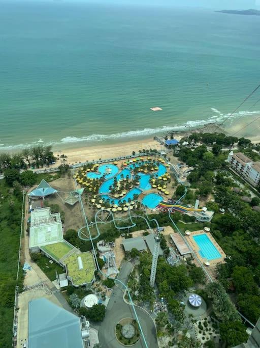 Appartamento Moderne Og Delikat Pa Stranden I Jomtien Pattaya
